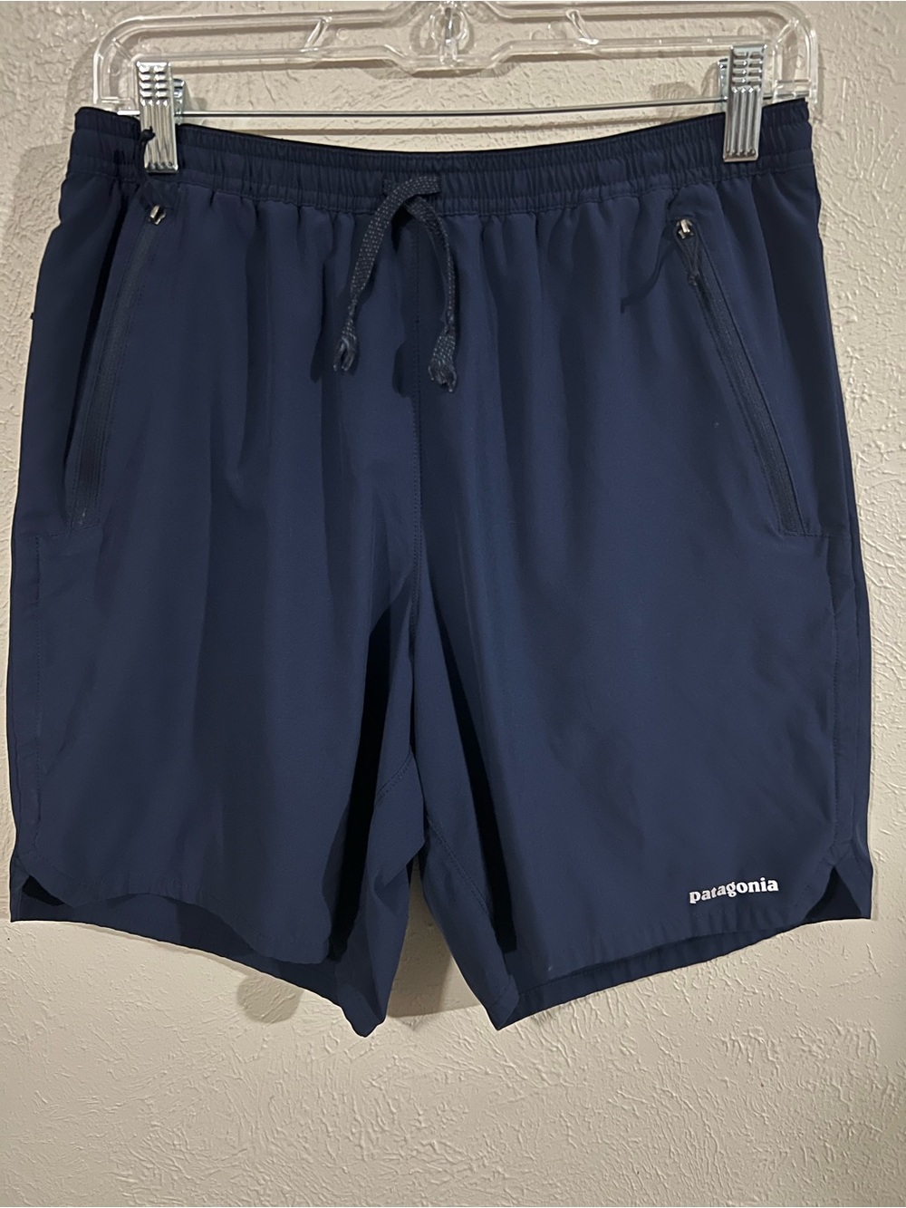 Patagonia Men's Deep Navy Athletic Shorts with Zip Pockets size medium